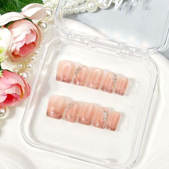 "CRYSTAL DREAMS" Short Square