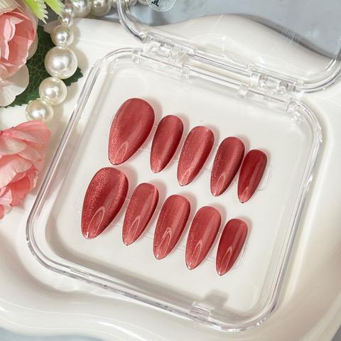 "BURGUNDY DELIGHT" Almond