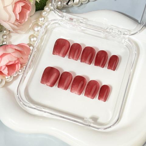 "BURGUNDY DELIGHT" Short Square