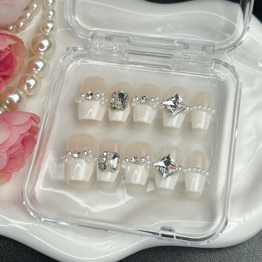 "ALL WHITE EVERYTHING" Short Square