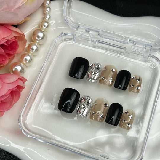 "DARK ROMANCE" Short Square